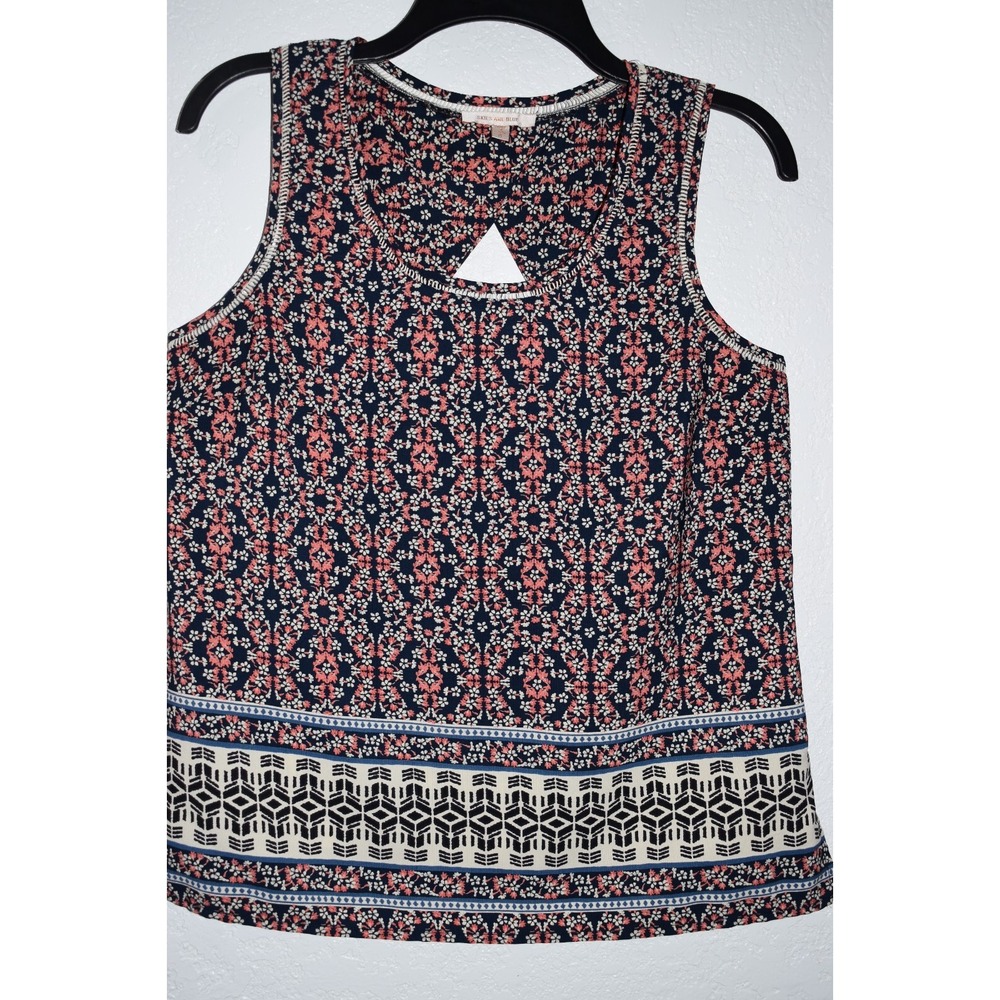 Skies are Blue Small Boho Top Sleeveless Lightweight Cut Out‎ Embroidered Detail